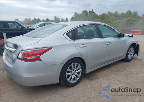 2015 Nissan Altima 2.5 from USA, damaged, VIN 1N4AL3AP4FC160890